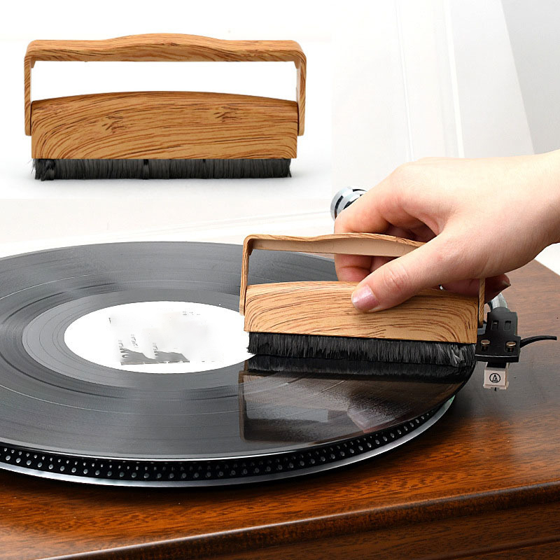 Szczotka do czyszczenia płyt w – Vinyl Record Cleaner recenzja i cena