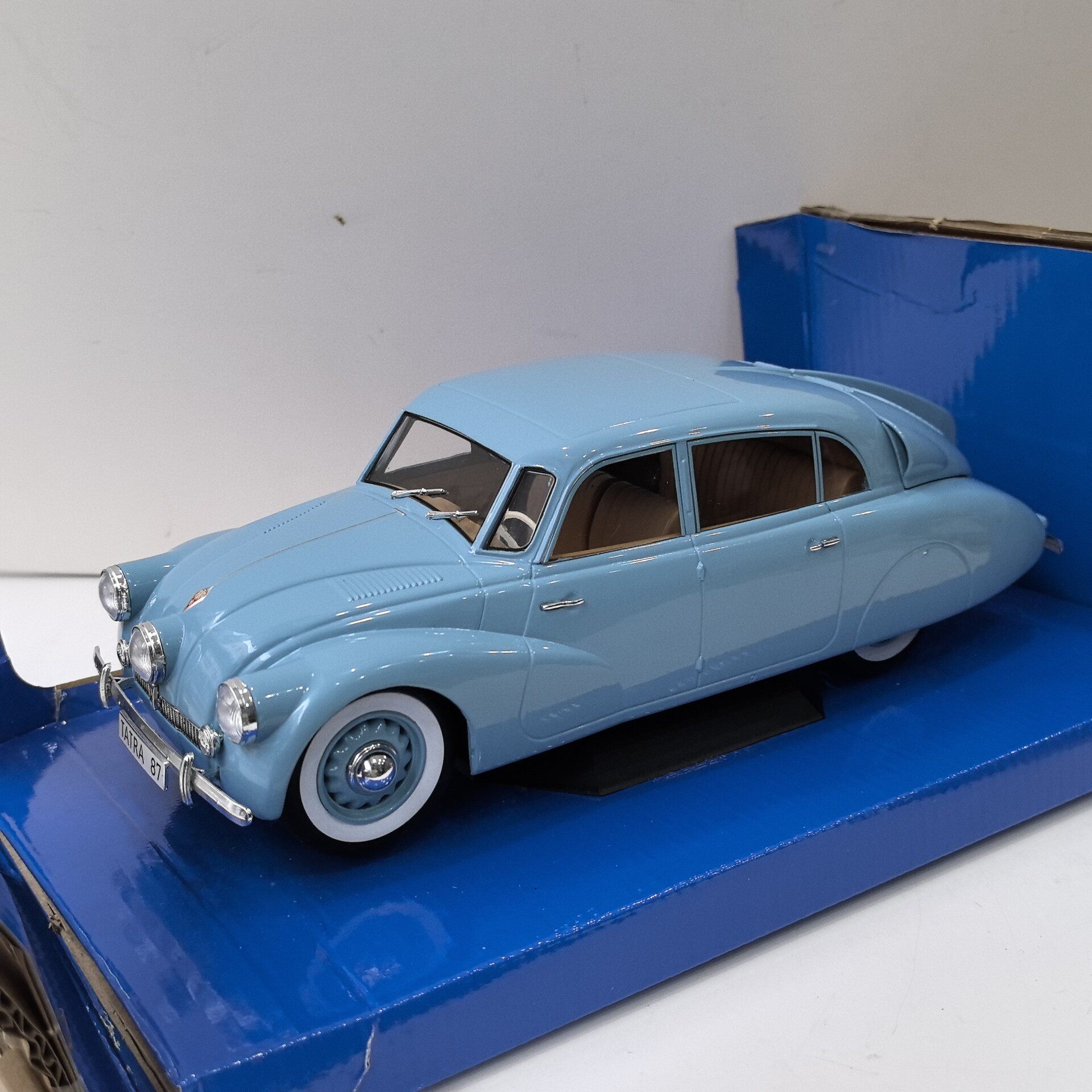 MCG Diecast 1/18 Skala TATRA 8 – Vintage Collectible Toys recenzja i cena